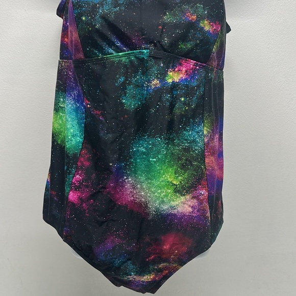 Torrid One 1 Piece Swim Suit High Neck Galaxy Stars Print Black Plus Size 4X - Picture 8 of 12